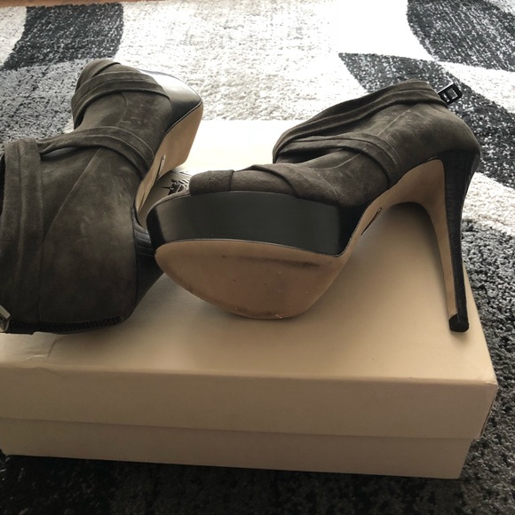 Burberry  - Olive Peep Toe Booties - Picture 1 of 3